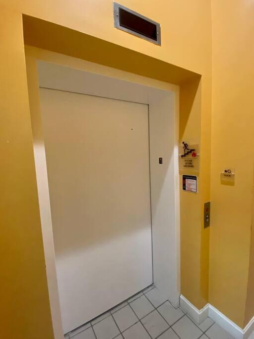 Downtown Albany 1 Bed + Workstation @ Maiden Lane Apartment Екстериор снимка